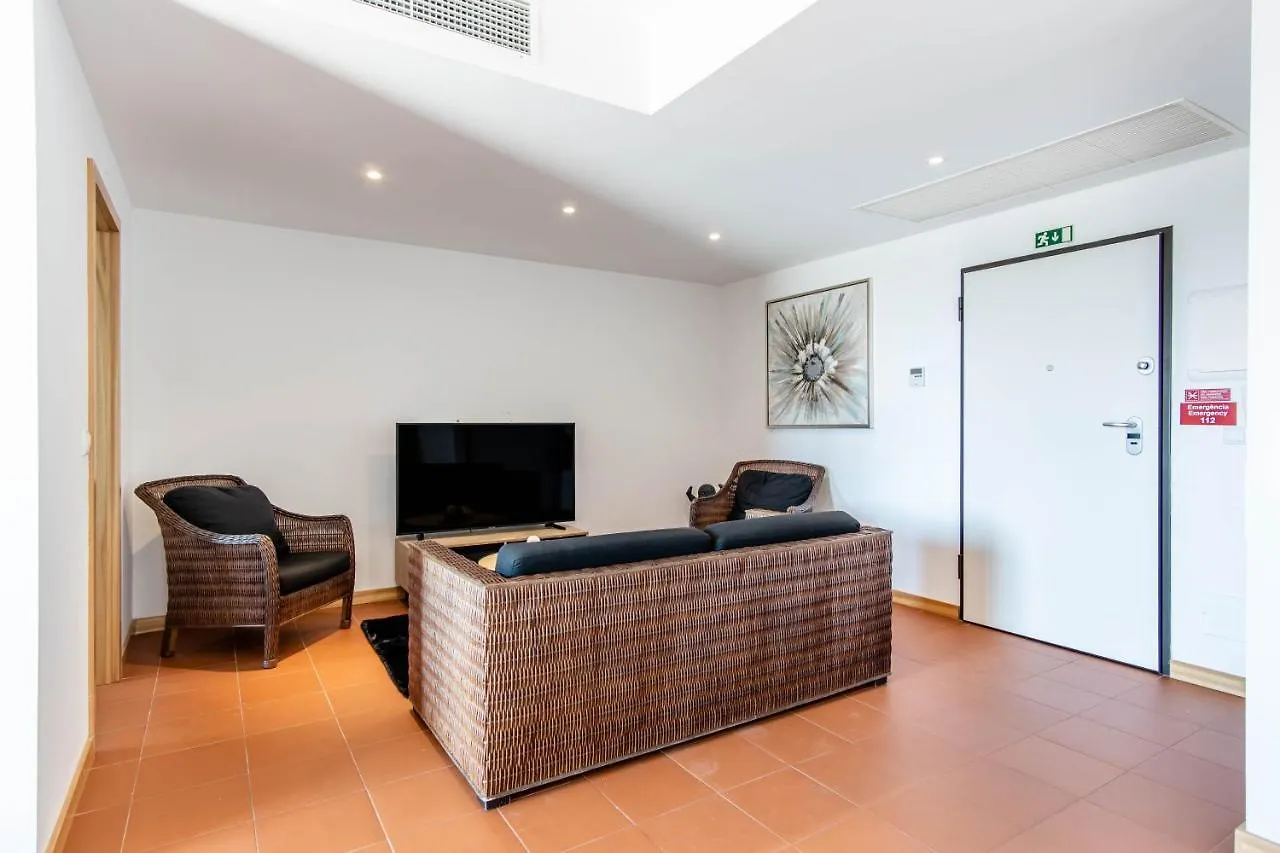 Superbe Appartement Spacieux Avec Terrasse Vue Piscine Vilamoura 0*,  Portugal